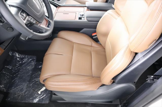 new 2024 Lincoln Navigator car, priced at $75,998