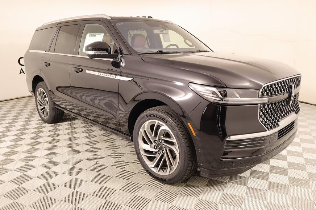 new 2025 Lincoln Navigator car, priced at $101,698