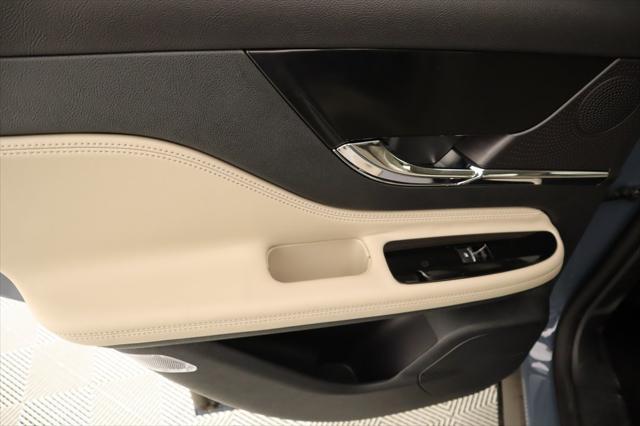 new 2025 Lincoln Corsair car, priced at $45,856