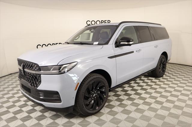 new 2025 Lincoln Navigator car, priced at $107,970