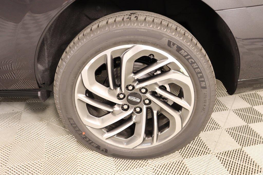 new 2025 Lincoln Navigator car, priced at $95,822