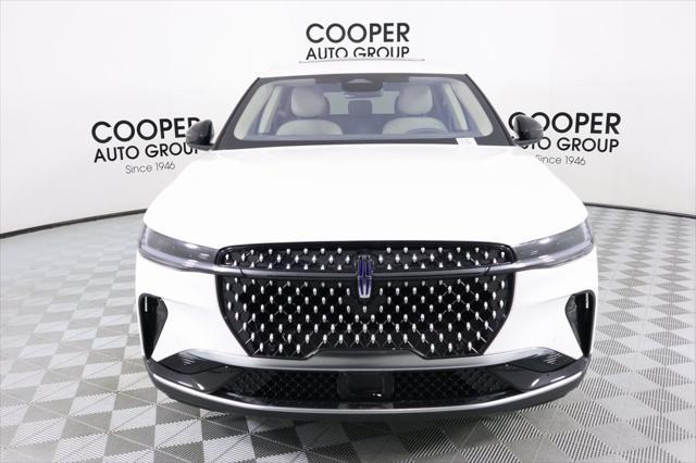 new 2025 Lincoln Nautilus car, priced at $56,288