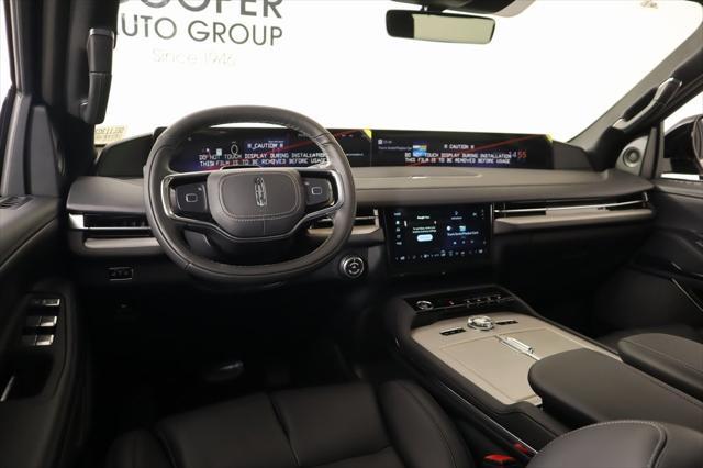 new 2025 Lincoln Navigator car, priced at $105,610