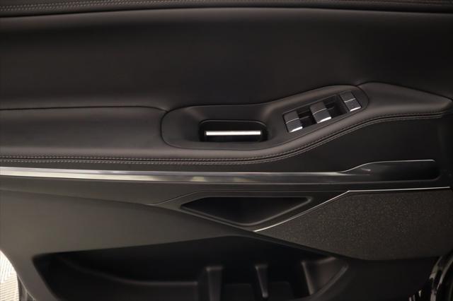 new 2025 Lincoln Navigator car, priced at $105,610