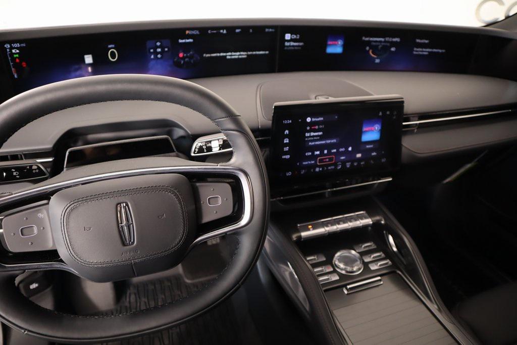 new 2025 Lincoln Nautilus car, priced at $59,933