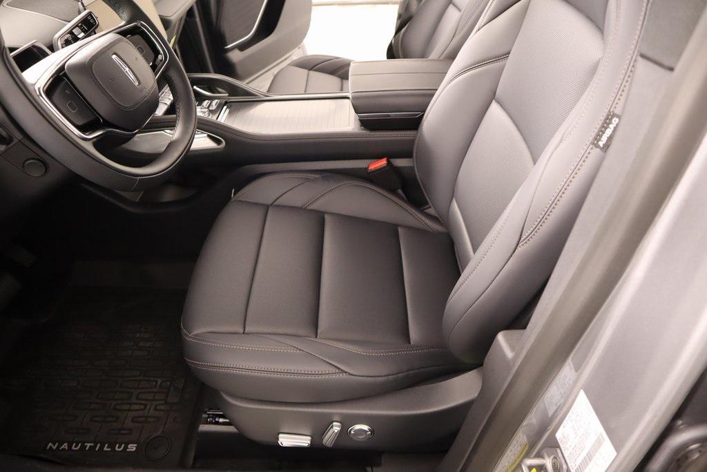 new 2025 Lincoln Nautilus car, priced at $59,933