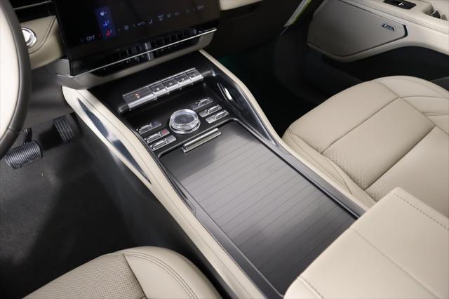new 2025 Lincoln Nautilus car, priced at $55,448