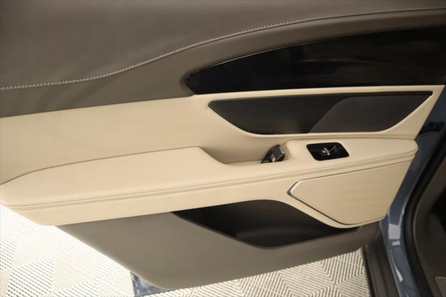 new 2025 Lincoln Nautilus car, priced at $47,416