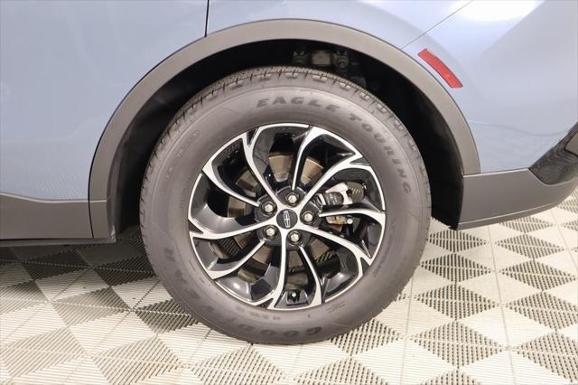 new 2025 Lincoln Nautilus car, priced at $47,416