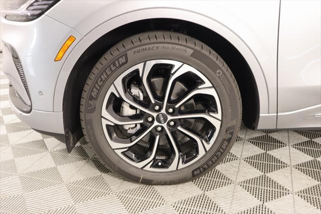 new 2024 Lincoln Nautilus car, priced at $49,990