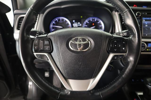 used 2018 Toyota Highlander car, priced at $25,797