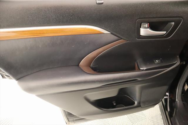 used 2018 Toyota Highlander car, priced at $25,797