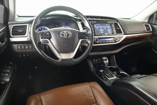 used 2018 Toyota Highlander car, priced at $25,797
