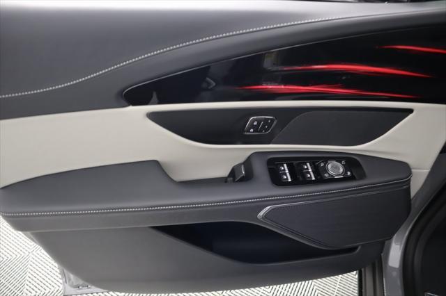 new 2025 Lincoln Nautilus car, priced at $51,587