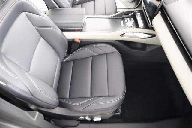 new 2025 Lincoln Nautilus car, priced at $51,587