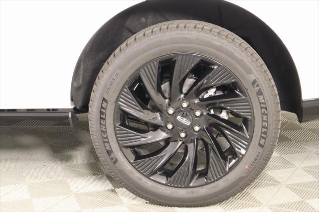new 2025 Lincoln Navigator car, priced at $105,706
