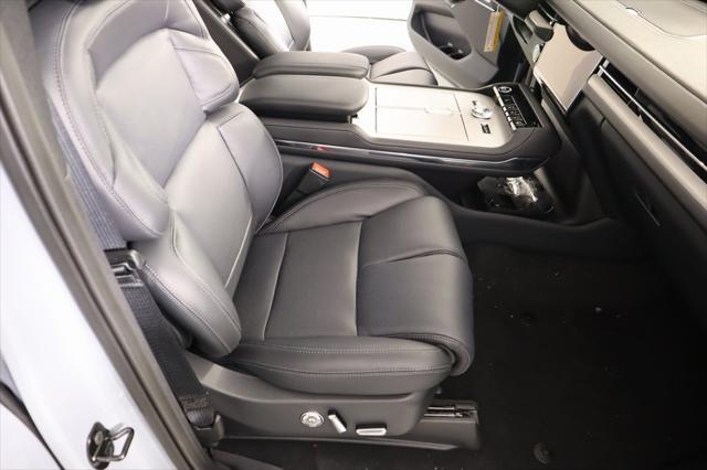 new 2025 Lincoln Navigator car, priced at $105,230