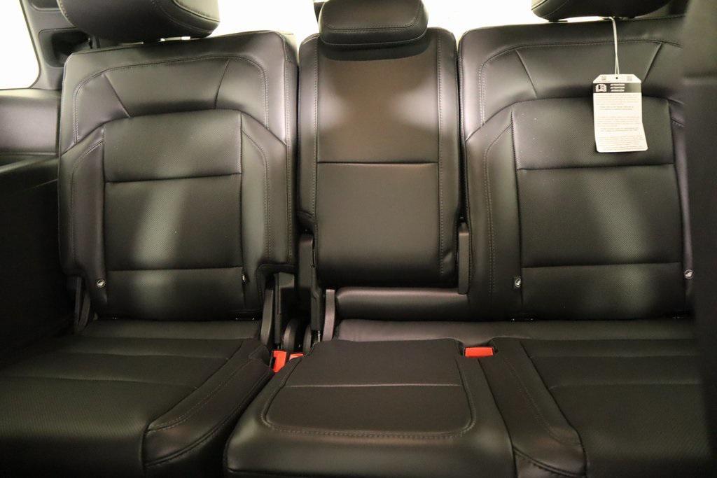 new 2025 Lincoln Navigator car, priced at $105,542