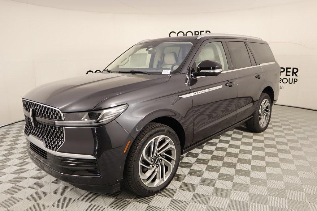 new 2025 Lincoln Navigator car, priced at $95,986