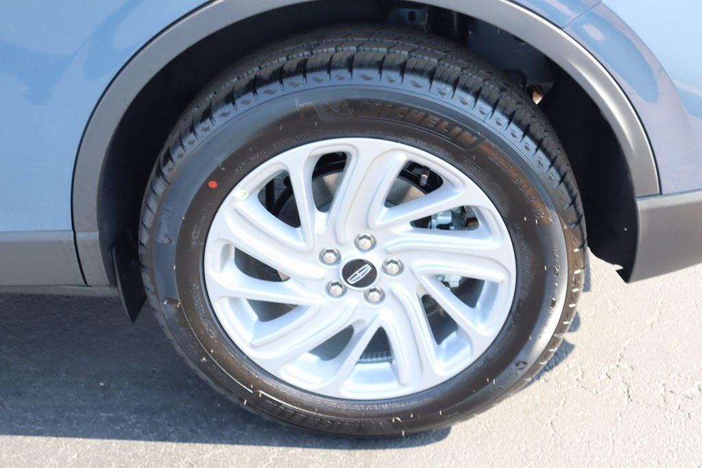 new 2025 Lincoln Corsair car, priced at $37,995