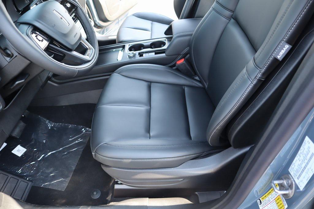 new 2025 Lincoln Corsair car, priced at $37,995