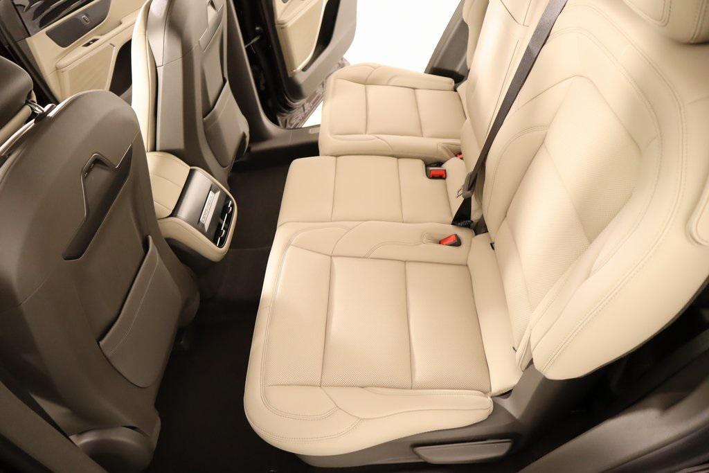 new 2025 Lincoln Nautilus car, priced at $56,033