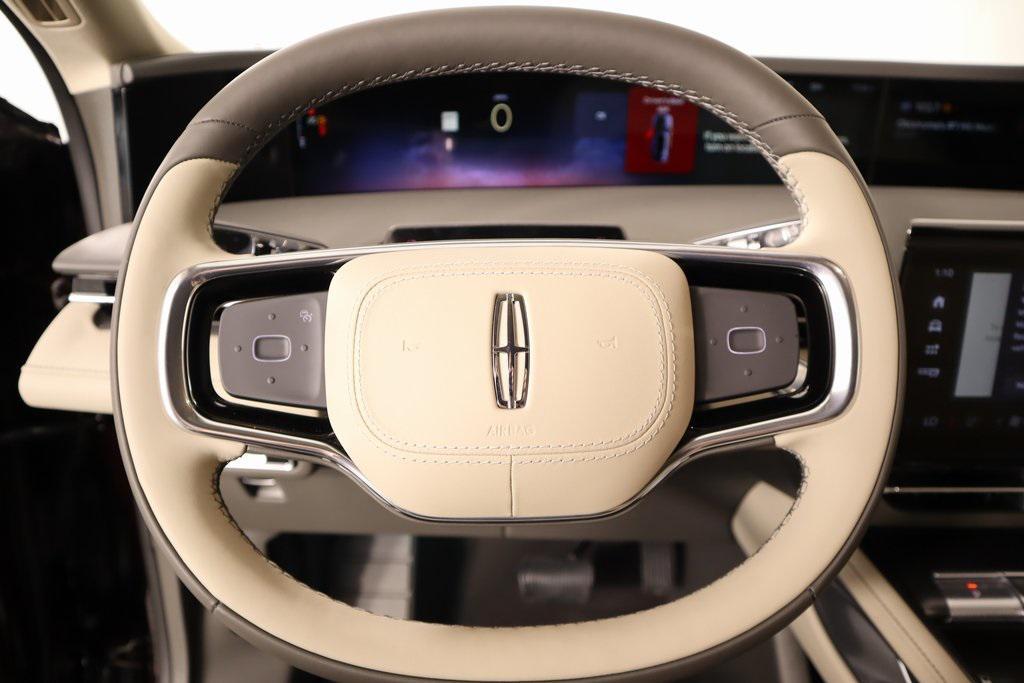 new 2025 Lincoln Nautilus car, priced at $56,033