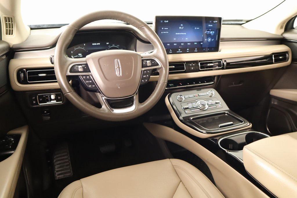 used 2022 Lincoln Nautilus car, priced at $31,489