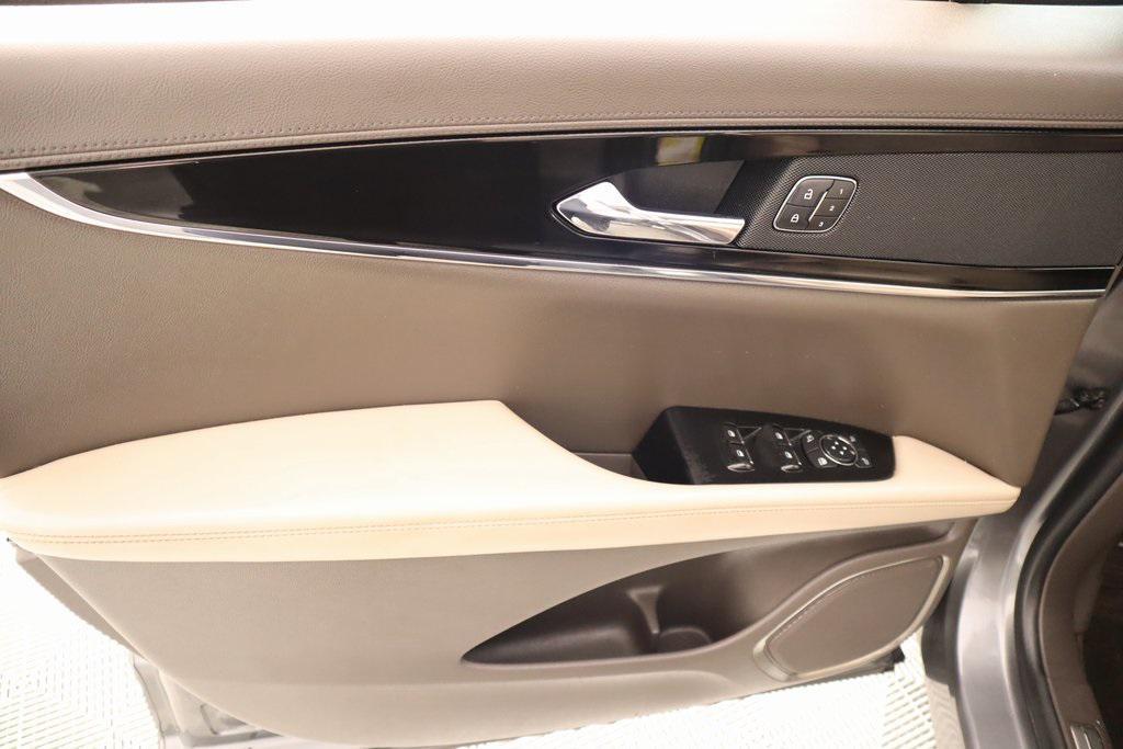 used 2022 Lincoln Nautilus car, priced at $31,489