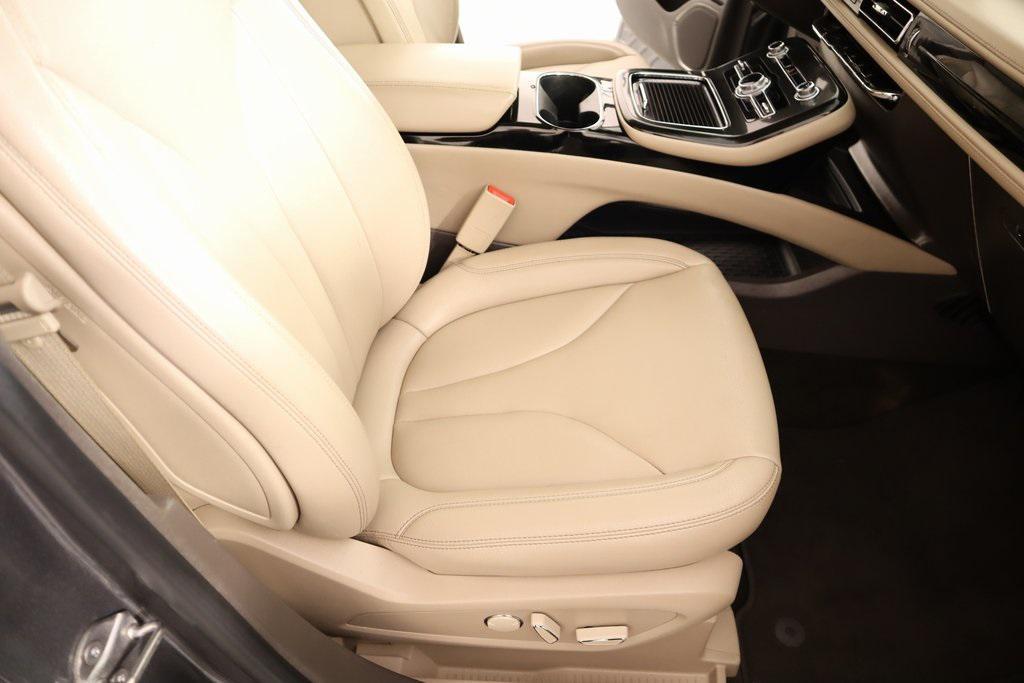used 2022 Lincoln Nautilus car, priced at $31,489