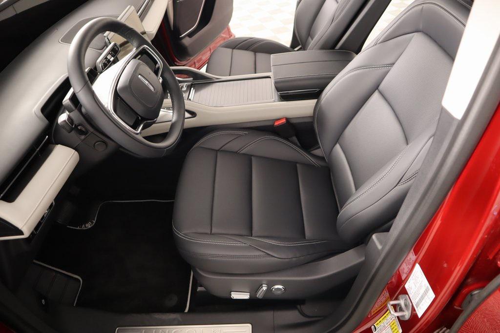 new 2025 Lincoln Nautilus car, priced at $51,766