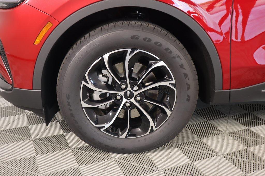 new 2025 Lincoln Nautilus car, priced at $51,766