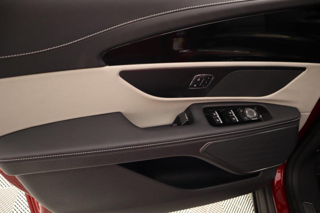 new 2025 Lincoln Nautilus car, priced at $51,766