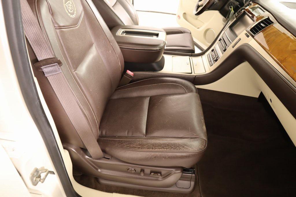 used 2014 Cadillac Escalade car, priced at $33,900