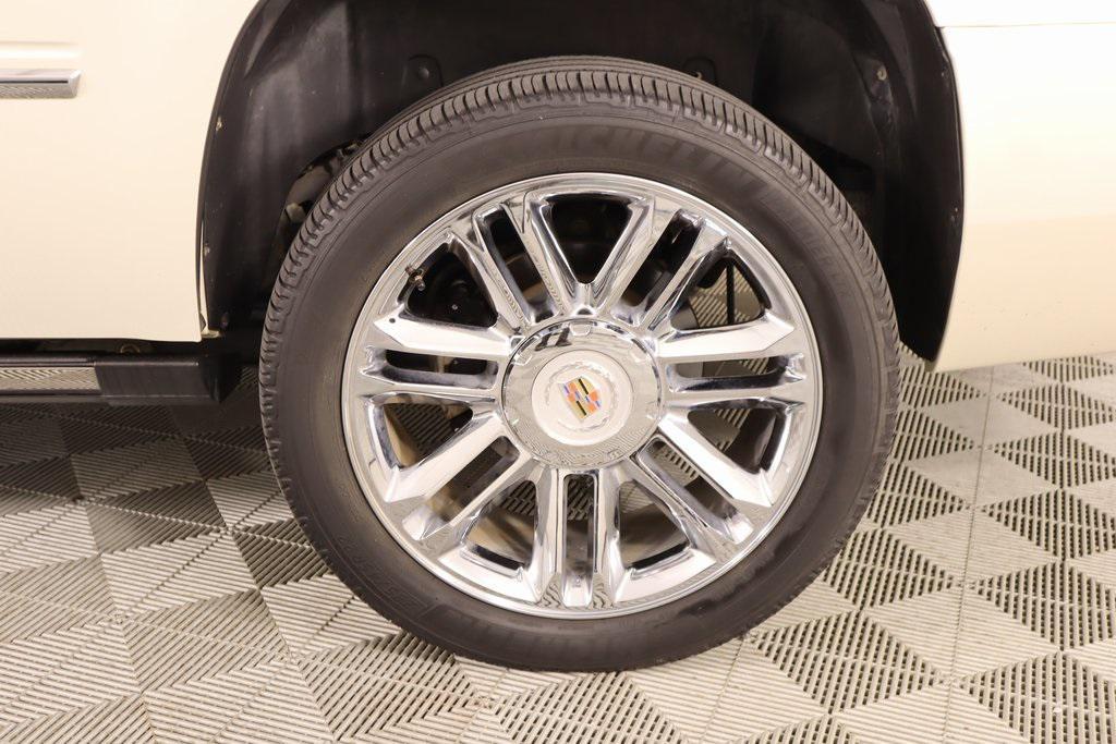 used 2014 Cadillac Escalade car, priced at $33,900