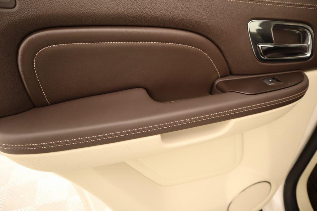 used 2014 Cadillac Escalade car, priced at $33,900