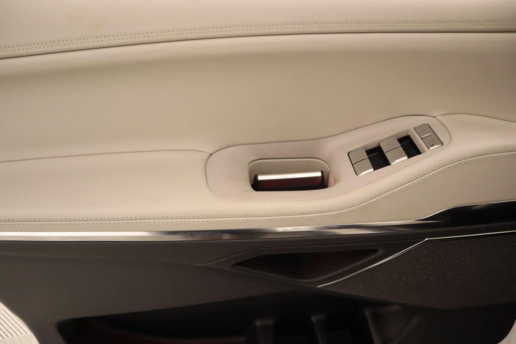 new 2025 Lincoln Navigator car, priced at $102,182