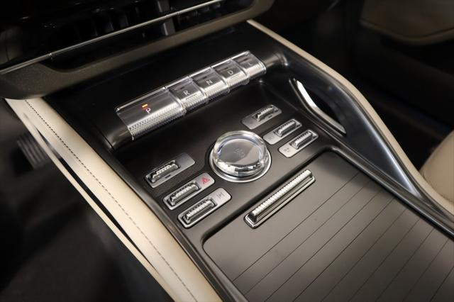 new 2025 Lincoln Nautilus car, priced at $56,285
