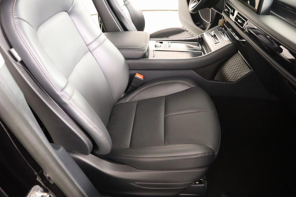 new 2025 Lincoln Aviator car, priced at $66,950