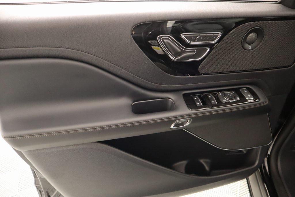 new 2025 Lincoln Aviator car, priced at $66,950