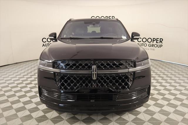 new 2025 Lincoln Navigator car, priced at $104,448