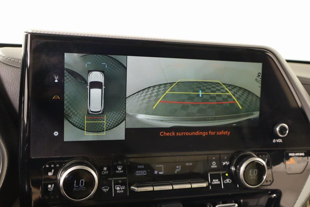used 2023 Toyota Highlander Hybrid car, priced at $46,389