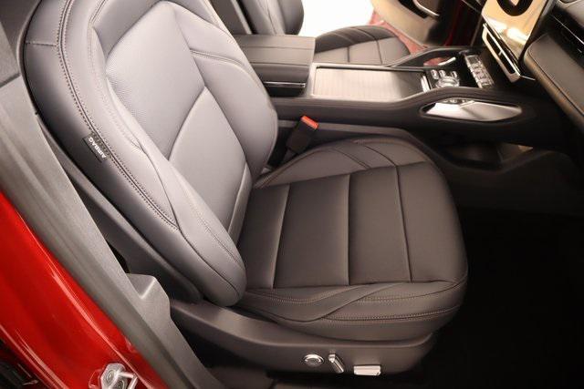 new 2025 Lincoln Nautilus car, priced at $64,526