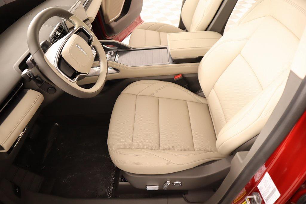 new 2025 Lincoln Nautilus car, priced at $56,033