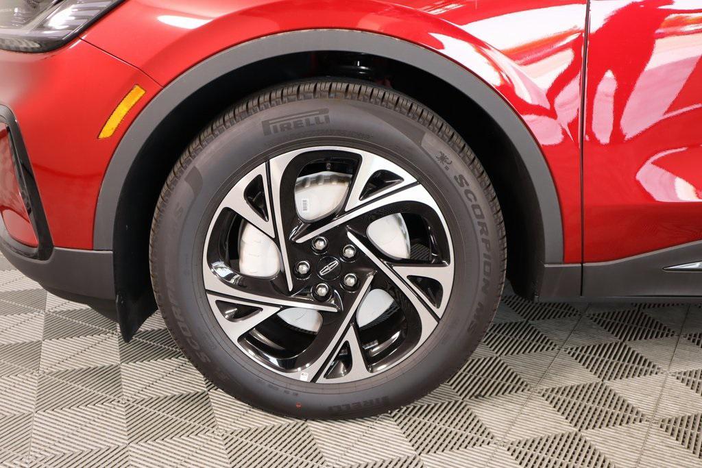 new 2025 Lincoln Nautilus car, priced at $56,033