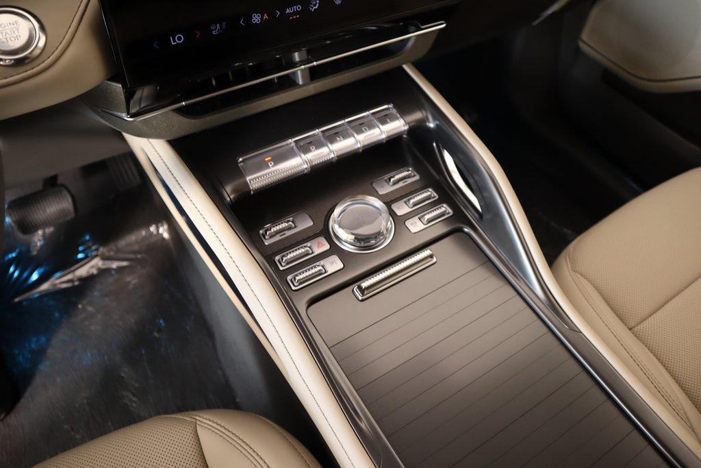 new 2025 Lincoln Nautilus car, priced at $56,033