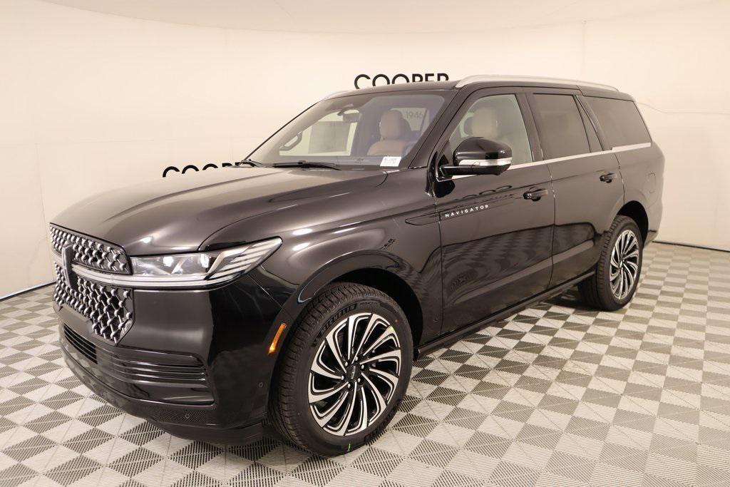 new 2025 Lincoln Navigator car, priced at $119,435