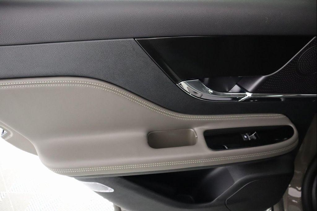 new 2025 Lincoln Corsair car, priced at $38,854