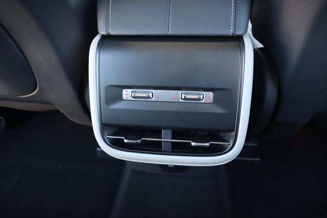 new 2025 Lincoln Nautilus car, priced at $54,066