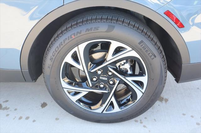 new 2025 Lincoln Nautilus car, priced at $54,066